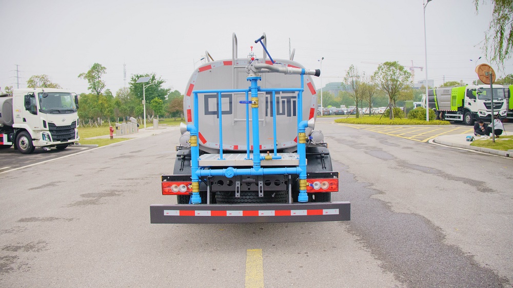 中標7噸環衛綠化灑水車產品圖